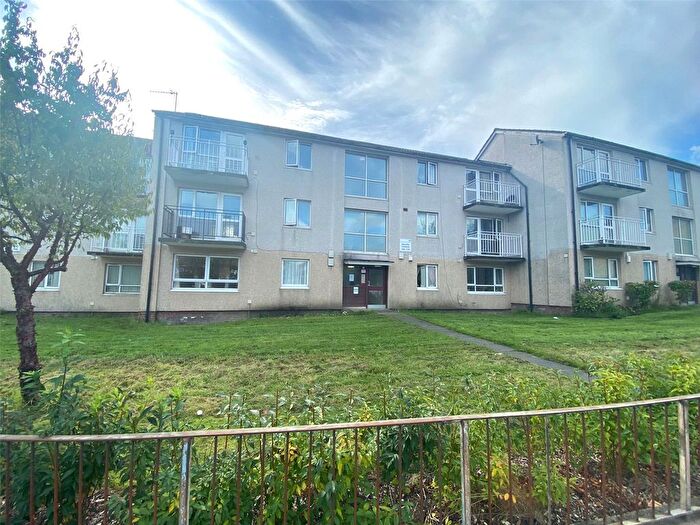 1 Bedroom Flat To Rent In Wycliffe Gardens, Shipley, BD18