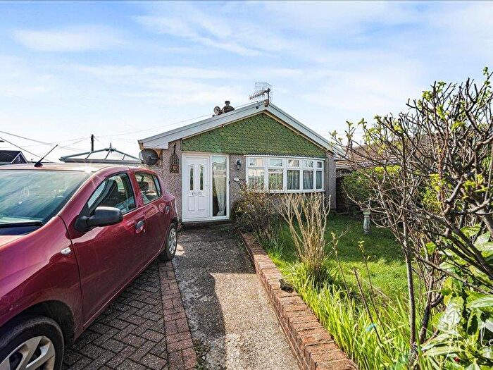 3 Bedroom Detached Bungalow For Sale In Maeslan, Rhos, Swansea, SA8