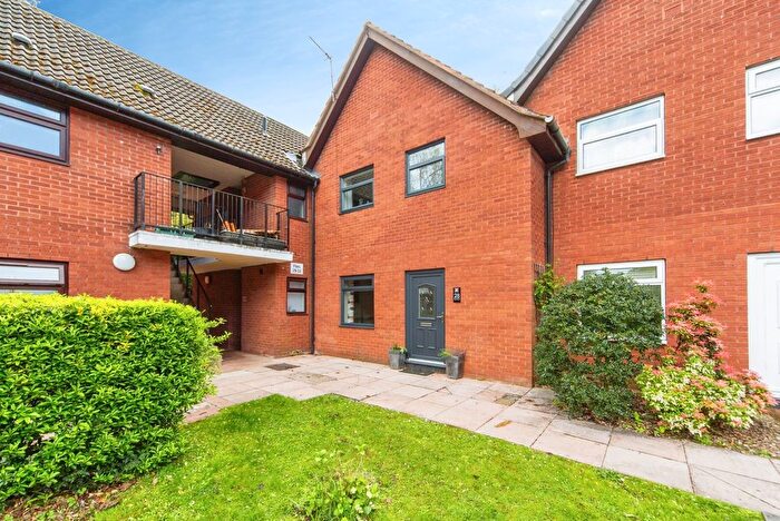3 Bedroom Town House For Sale In Bidston Road, Oxton, Wirral, CH43