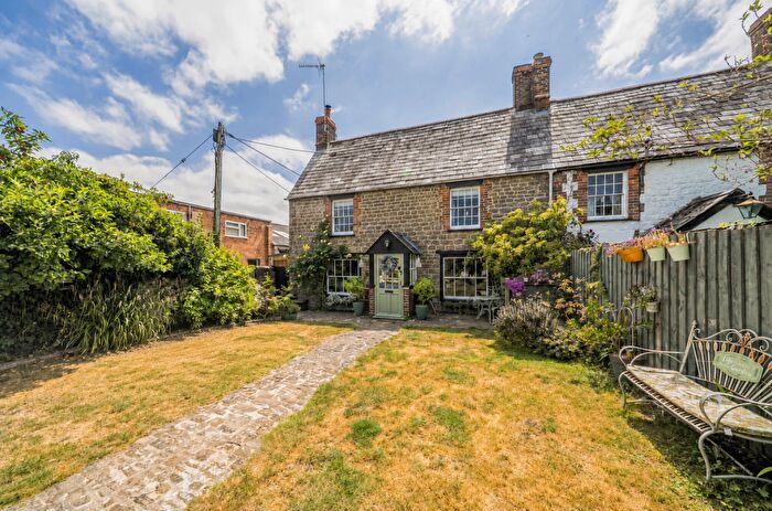 3 Bedroom Semi-Detached House For Sale In High Street, Wroughton, Swindon, SN4