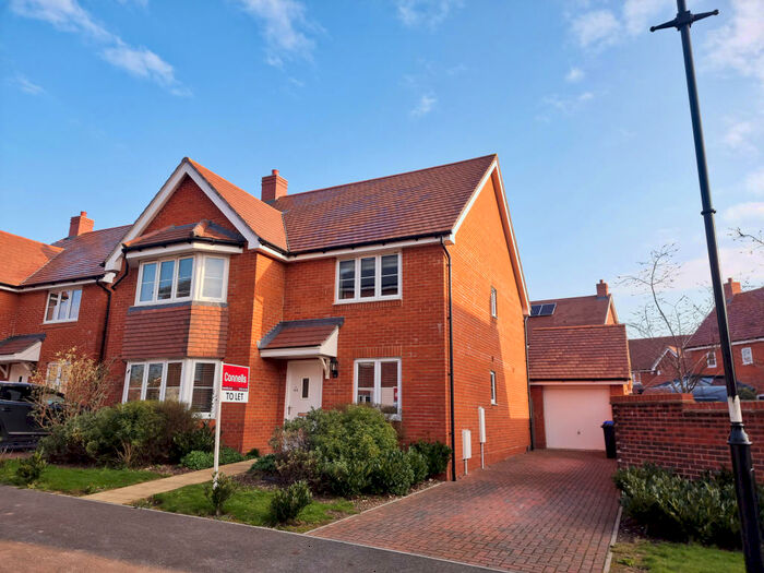 5 Bedroom House To Rent In Princess Way, Amesbury, Salisbury, SP4