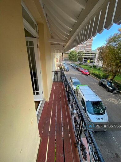 1 Bedroom Flat To Rent In Russell Square, Brighton, BN1
