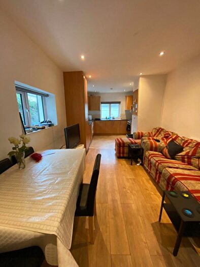 5 Bedroom Terraced House To Rent In Northcote Street, Roath, CF24