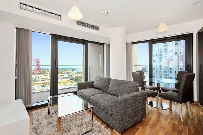 2 Bedroom Flat To Rent In High Street London, E15