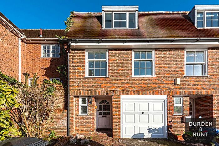 3 Bedroom End Terrace House To Rent In Wroths Path, Loughton, IG10