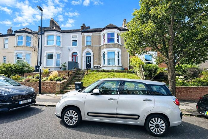 2 Bedroom Flat For Sale In Dowanhill Road, Catford, London, SE6