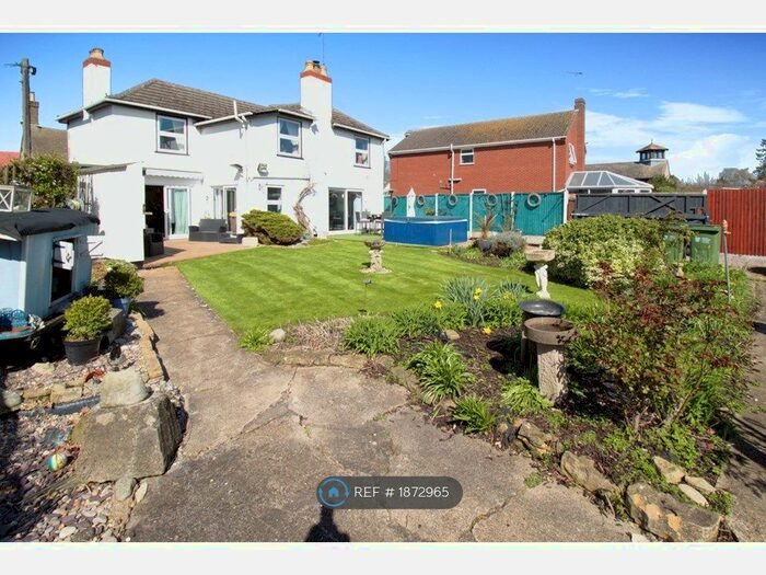 3 Bedroom Detached House To Rent In Church Street, Peterborough, PE6