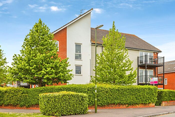 1 Bedroom Flat For Sale In Woodvale Lane, Haywards Heath, RH16