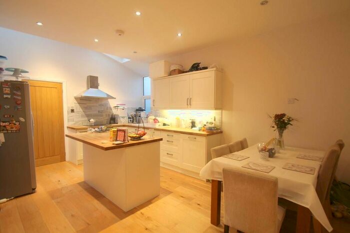 2 Bedroom Property To Rent In Ombersley Street West, Droitwich WR9