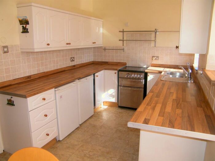 2 Bedroom House To Rent In Middle Park Avenue, Mottingham, SE9