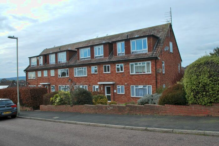 2 Bedroom Flat To Rent In Mount Pleasant Avenue, Exmouth, EX8