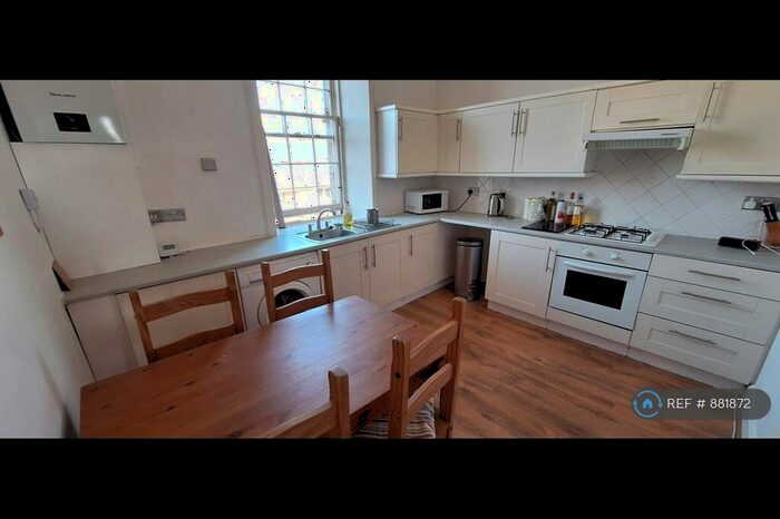 2 Bedroom Flat To Rent In Duke Street, Edinburgh, EH6