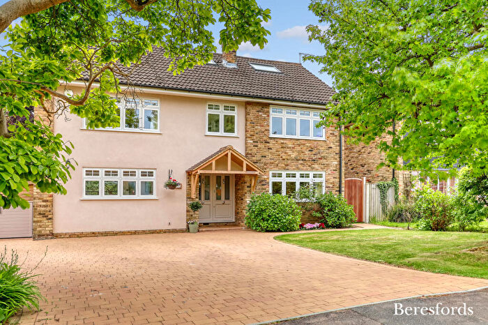 5 Bedroom Detached House For Sale In Mulberry Hill, Shenfield, CM15