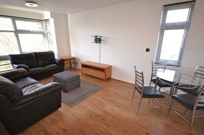 1 Bedroom Flat To Rent In Ratcliffe Court, Stoneygate, Leicester, LE2