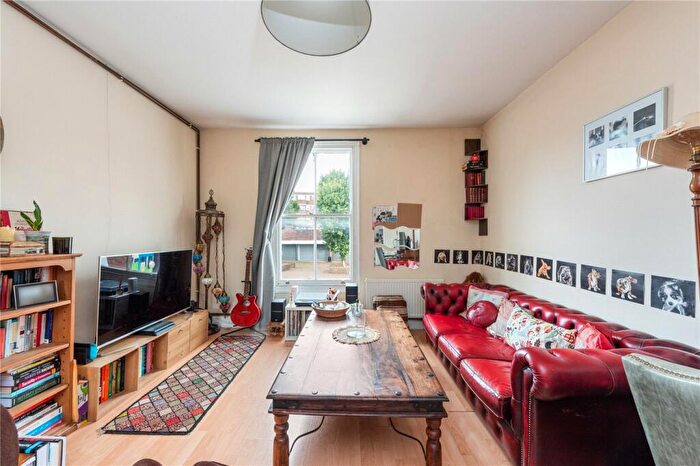 1 Bedroom Apartment To Rent In Exmouth Street, London, E1