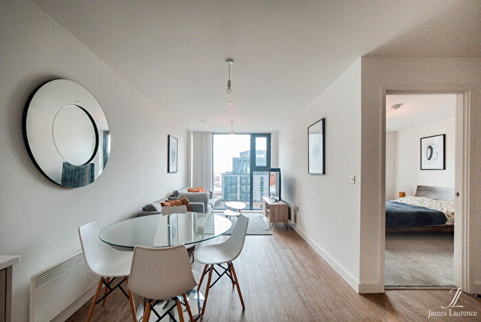 1 Bedroom Apartment To Rent In The Bank Tower, Sheepcote Street, Brindley Place, B16