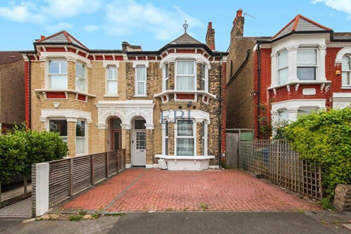 6 Bedroom Semi-Detached House For Sale In Friern Road, East Dulwich, London, SE22