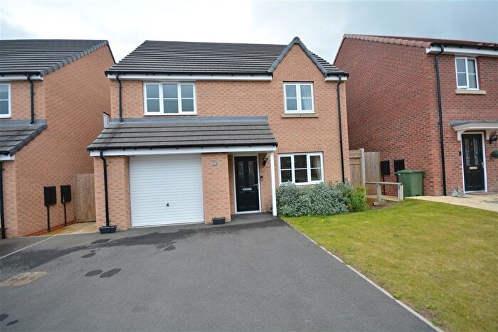 4 Bedroom Detached House To Rent In Kestrel Garth, Brayton, YO8