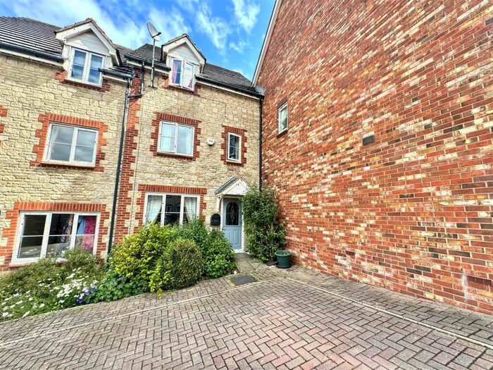 3 Bedroom Terraced House For Sale In Woolpitch Wood, Chepstow, NP16