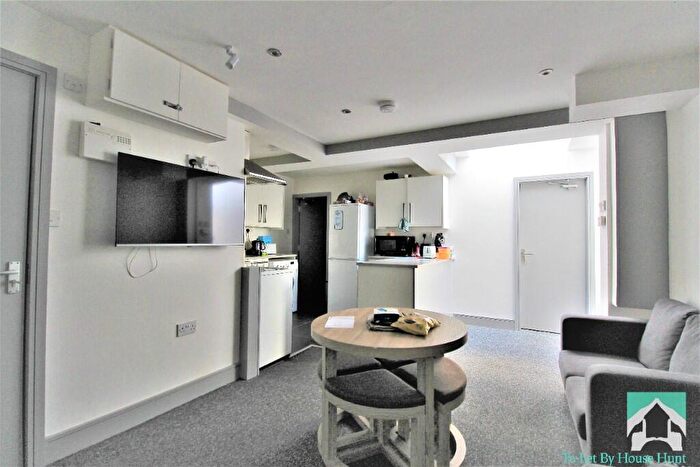 4 Bedroom Terraced House To Rent In Bournbrook Road, Birmingham, B29