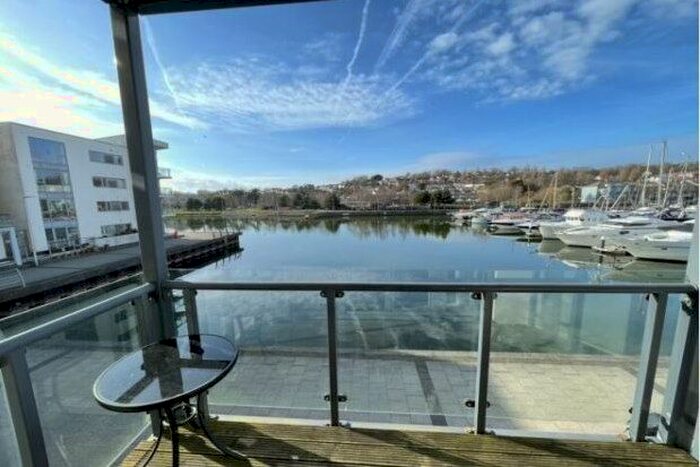 2 Bedroom Flat To Rent In The Anchorage, Bristol, BS20