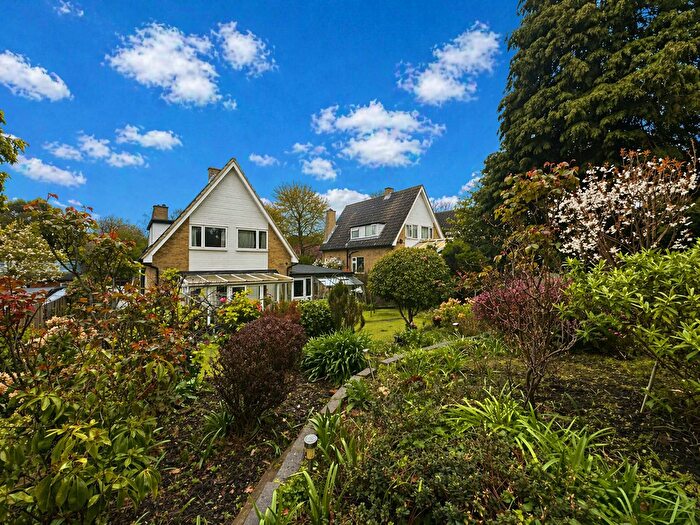 4 Bedroom Property To Rent In Clifford Avenue, Chislehurst, BR7