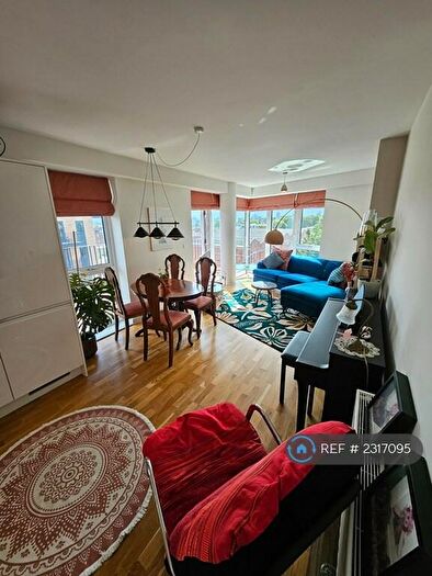 2 Bedroom Flat To Rent In Altitude Point, London, N8