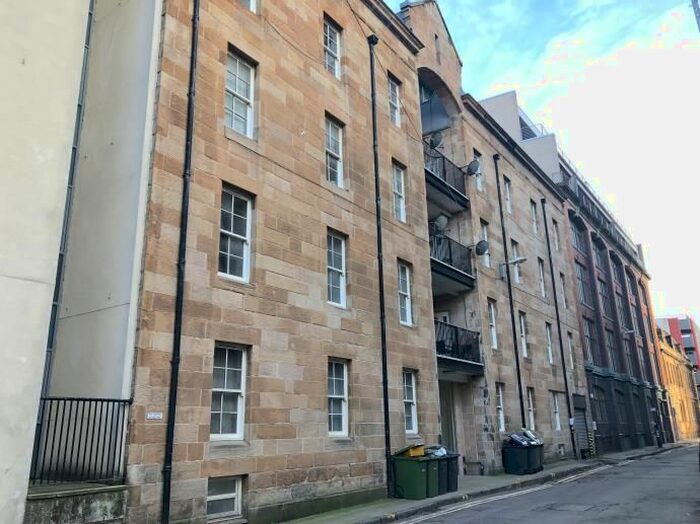 3 Bedroom Flat To Rent In Fox Street, Glasgow G1