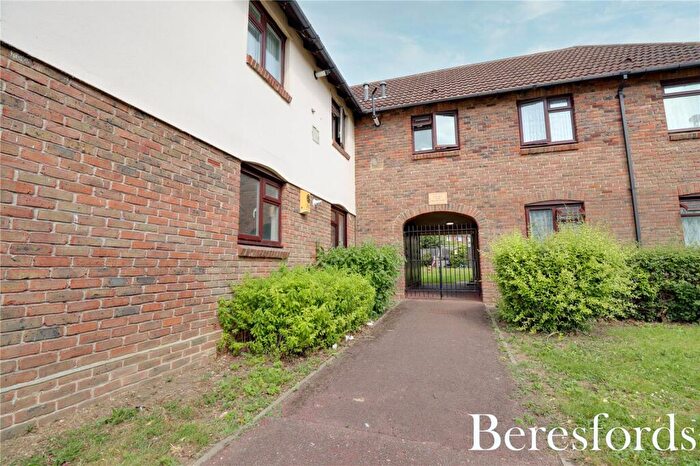 1 Bedroom Apartment For Sale In Mellor Close, Ingatestone, CM4