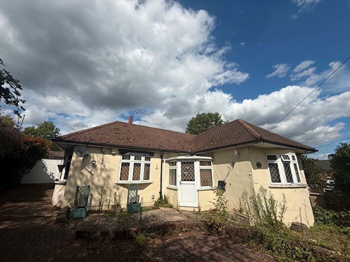 4 Bedroom Detached Bungalow To Rent In Mount Lee, Egham, TW20