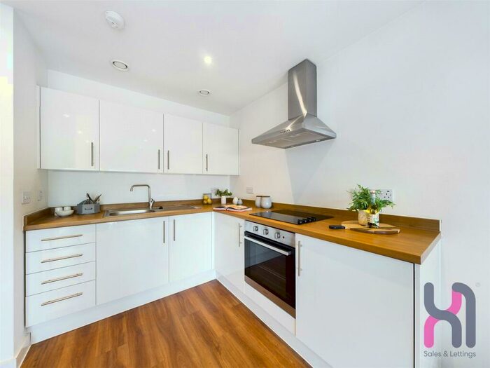1 Bedroom Flat To Rent In The Gateway, Trafford Road, Salford, M5