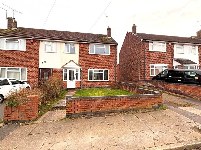 3 Bedroom End Of Terrace House For Sale In Greycoat Road, Coventry, CV6