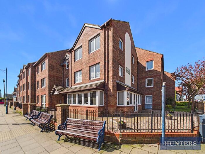 1 Bedroom Flat For Sale In West Avenue, Filey, YO14