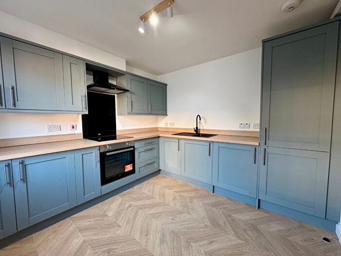2 Bedroom Flat To Rent In Union Glen Court, City Centre, Aberdeen, AB11