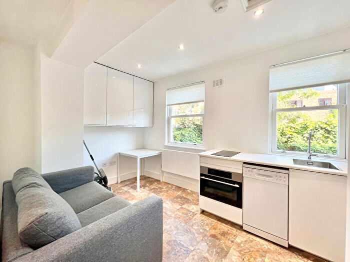 1 Bedroom Flat To Rent In Heath Hurst Road, NW3