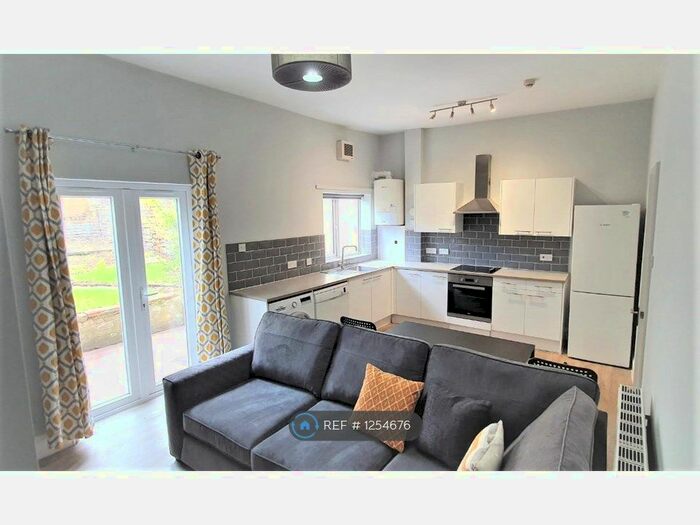 5 Bedroom Terraced House To Rent In Ashley Hill, Bristol BS6