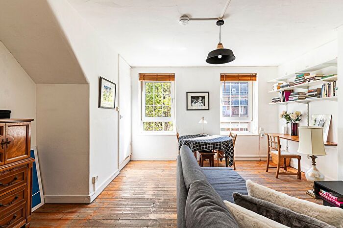 1 Bedroom Flat To Rent In Flat, Carter House, London, E1