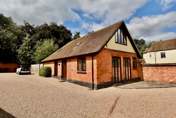 4 Bedroom Barn Conversion To Rent In Glebe Farm Stables, Sargeants Lane, Collingtree, Northamptonshire, NN4