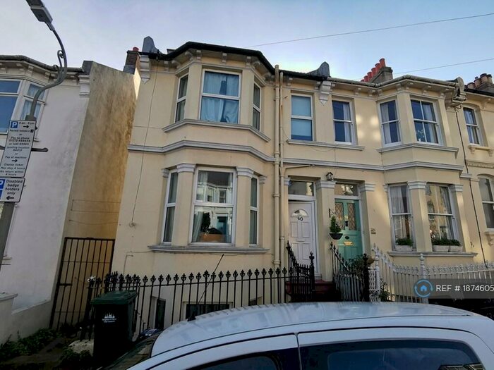 7 Bedroom Semi-Detached House To Rent In Richmond Road, Brighton, BN2