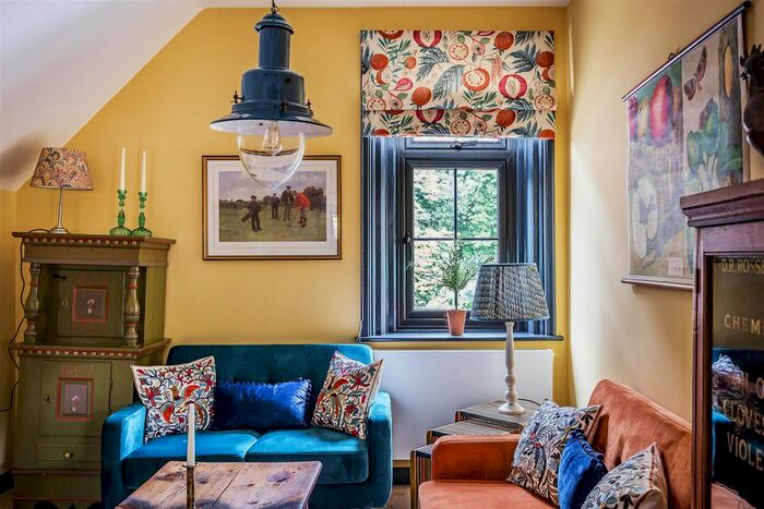 1 Bedroom Semi-Detached House To Rent In The Street, Compton, Guildford, GU3