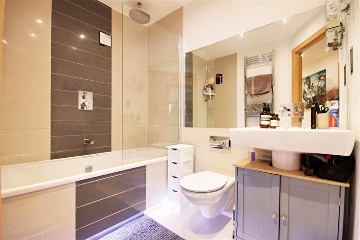 1 Bedroom Flat To Rent In Smeaton Court, Hertford, SG13