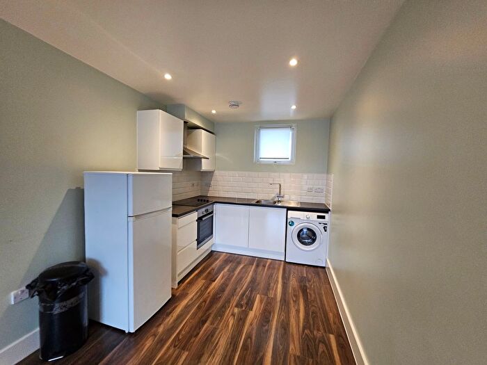 1 Bedroom Flat To Rent In Park Street, Luton, LU1