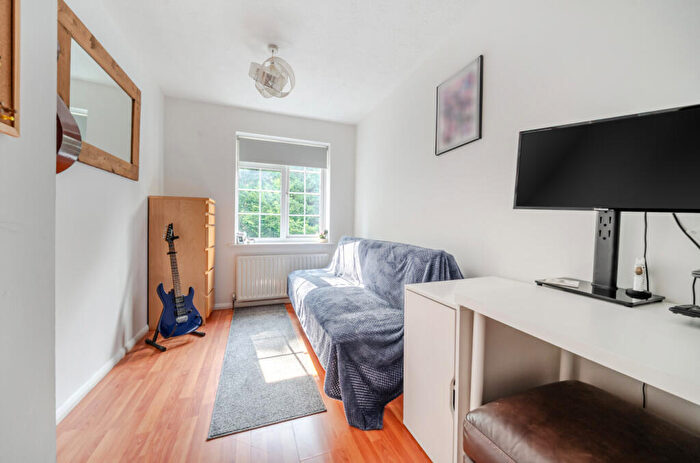 2 Bedroom End Of Terrace House For Sale In The Dell, East Grinstead, West Sussex, RH19