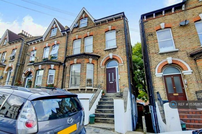 1 Bedroom Flat To Rent In Crystal Palace, London, SE19