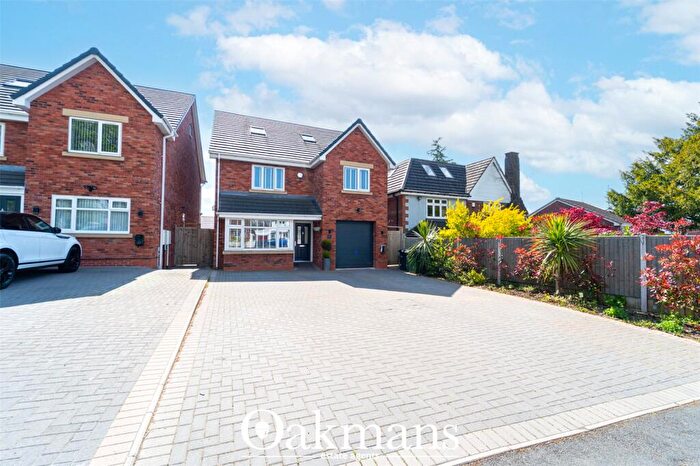 5 Bedroom Detached House For Sale In Castle Road West, Oldbury, West Midlands, B68