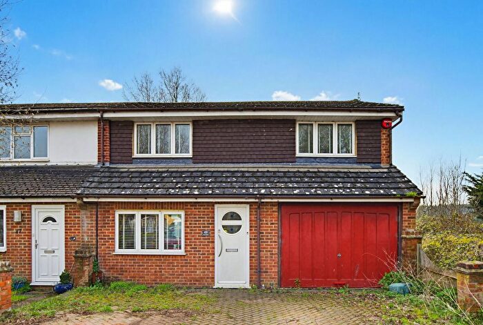 4 Bedroom End Terrace House For Sale In Heron Dale, Addlestone, KT15