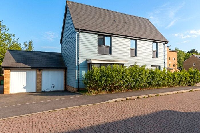 4 Bedroom Detached House For Sale In Longhorn Drive, Whitehouse, MK8