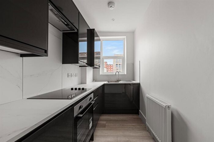 2 Bedroom Flat To Rent In Norwood Road, West Norwood, SE27