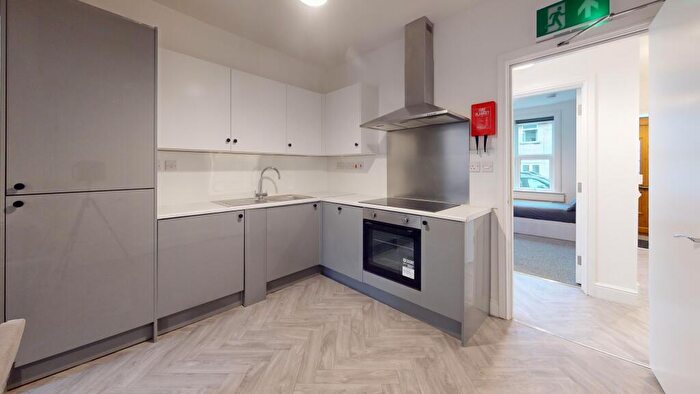 6 Bedroom House To Rent In Marsden Road, The Oval, Bath, BA2