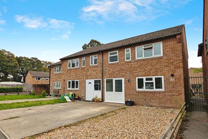 3 Bedroom End Of Terrace House To Rent In The Mill Pond, Holbury, SO45
